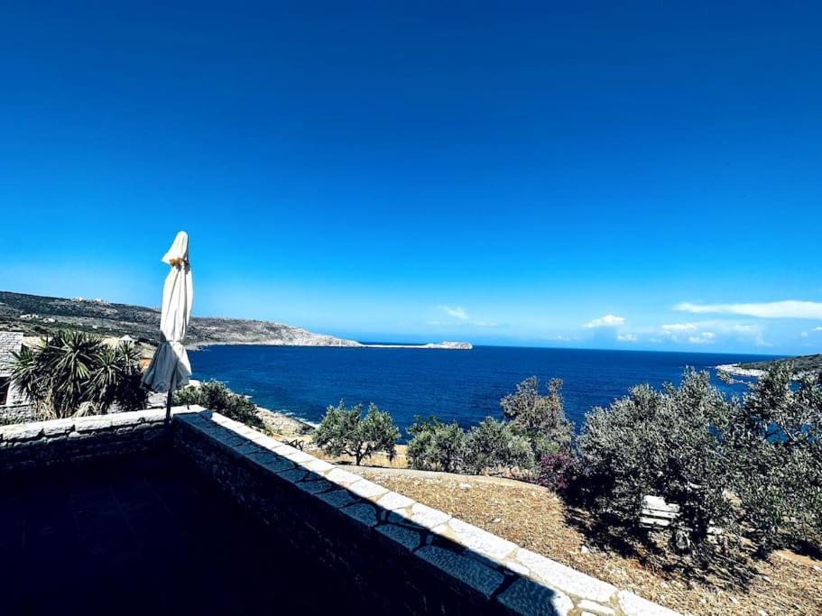 Cozy Cliff Tower W/ Breathtaking Sea Views Villa Agios Georgios Minas Dış mekan fotoğraf